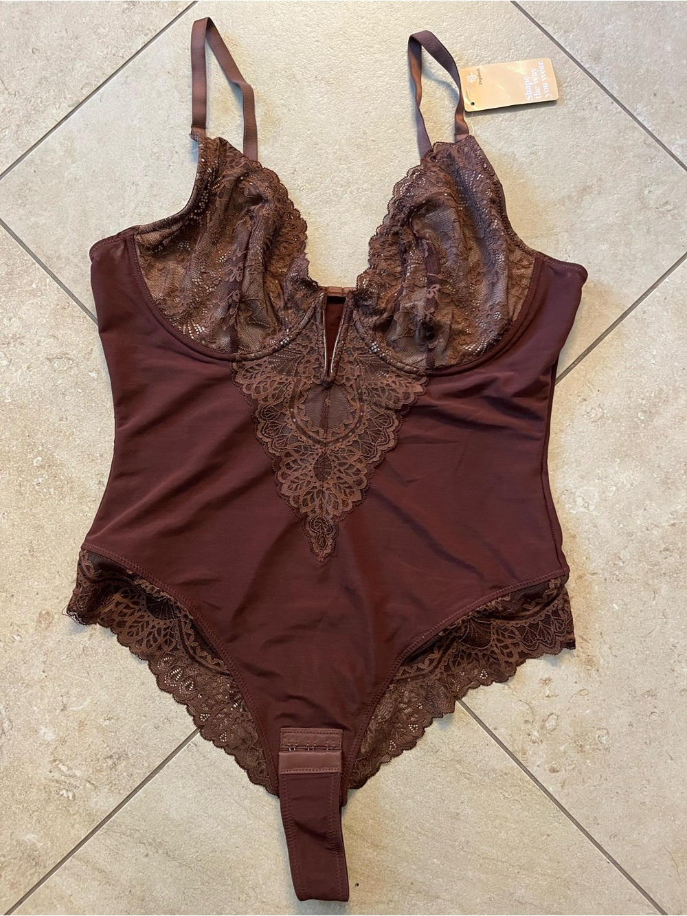 Shapewear Full Coverage Plunging Lace
Slimming Bodysuit - Picture 3 of 6